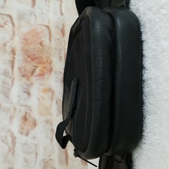 Wilson Leather Bum Bag - Picture 13 of 16